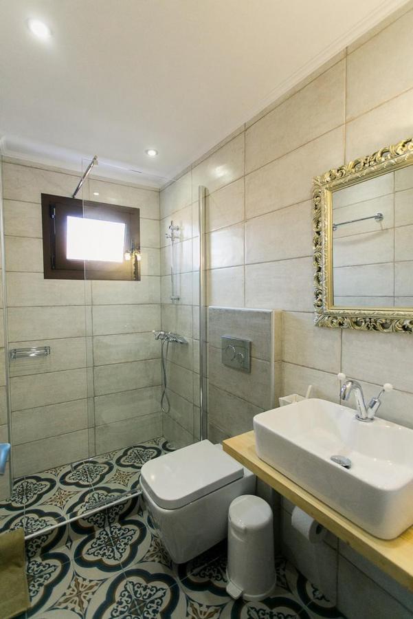 Frangeo Boutique Rooms Ασπροβάλτα Εξωτερικό φωτογραφία